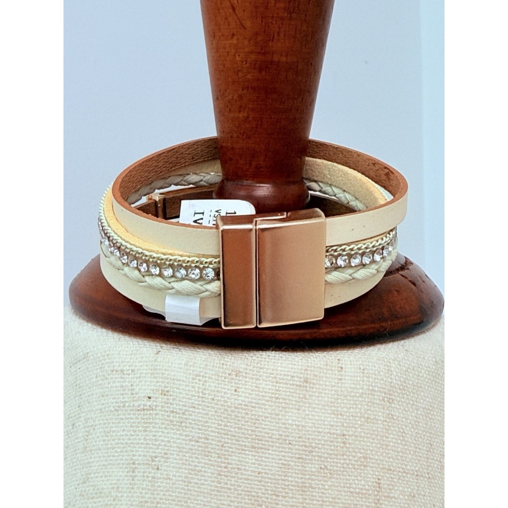 Bracelet Beige Faux Leather Wrap Crystal Magnetic Closure Womens Boho 7.5 Inch